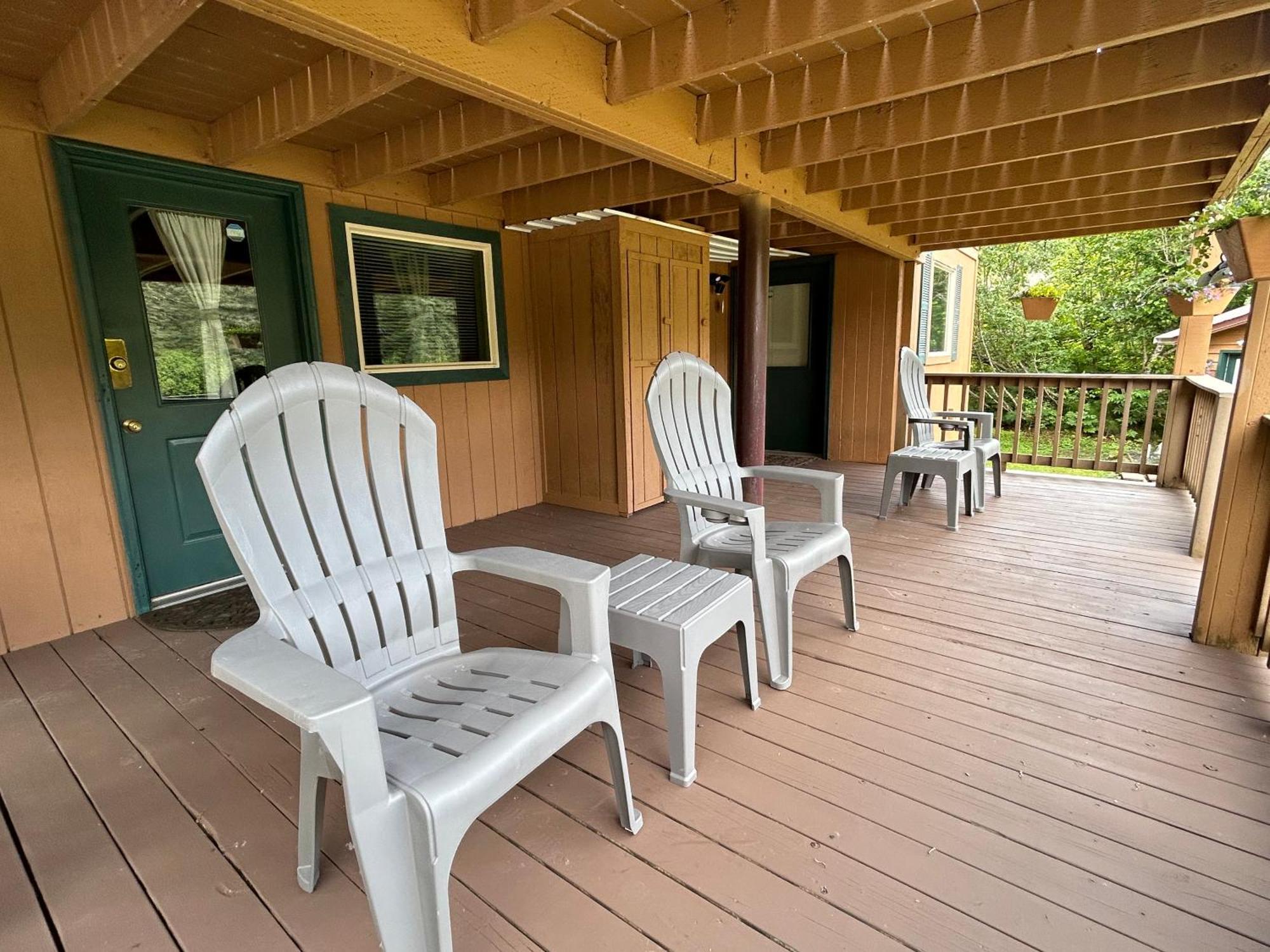 Bear Lake Lodgings B&B Seward Exterior photo