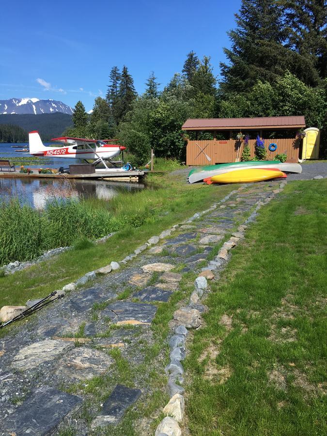 Bear Lake Lodgings B&B Seward Exterior photo